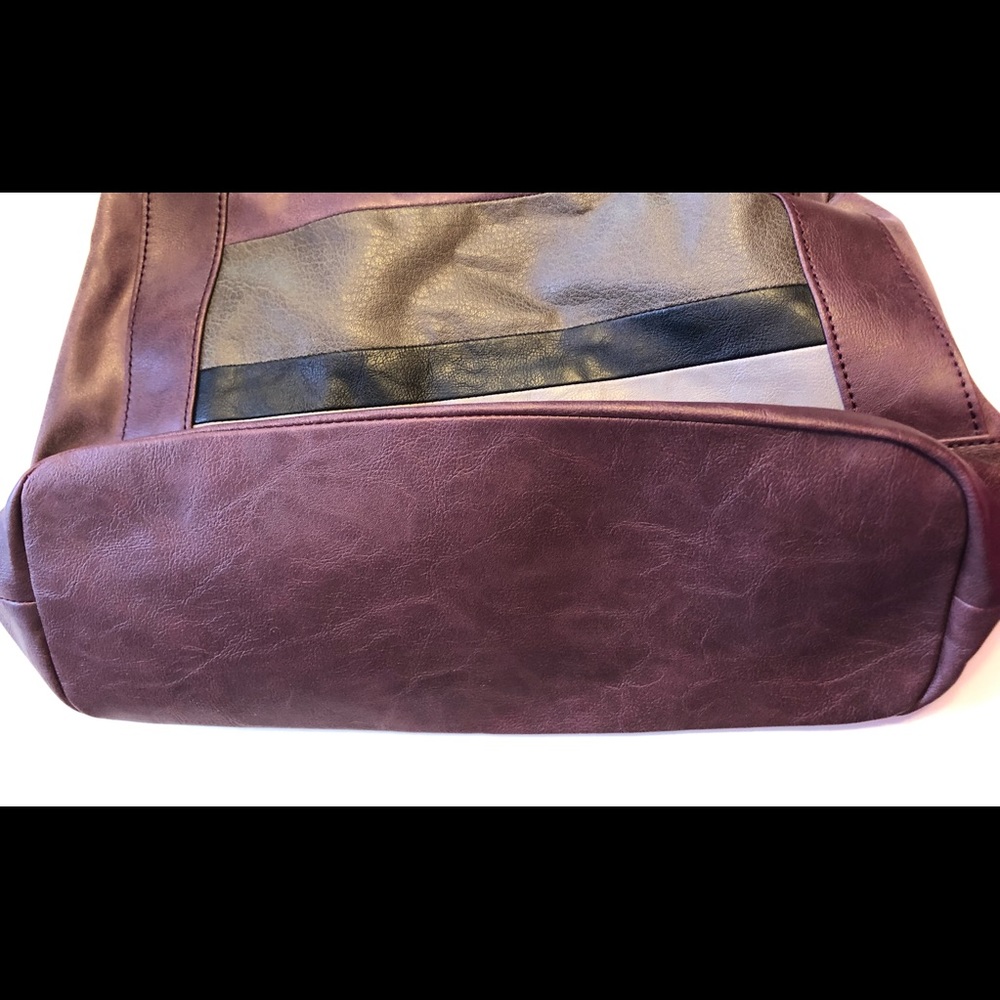 Relic Purse - Picture 9 of 9